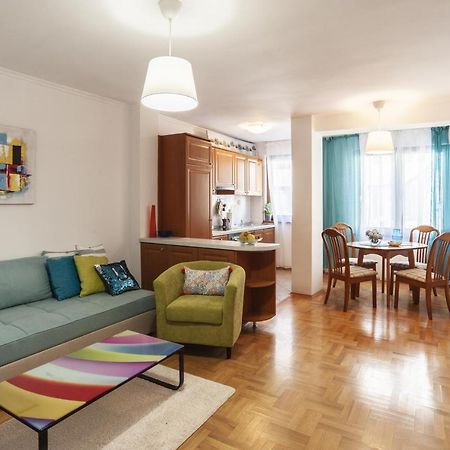 Sea Apartment Colours Burgas Stad Buitenkant foto