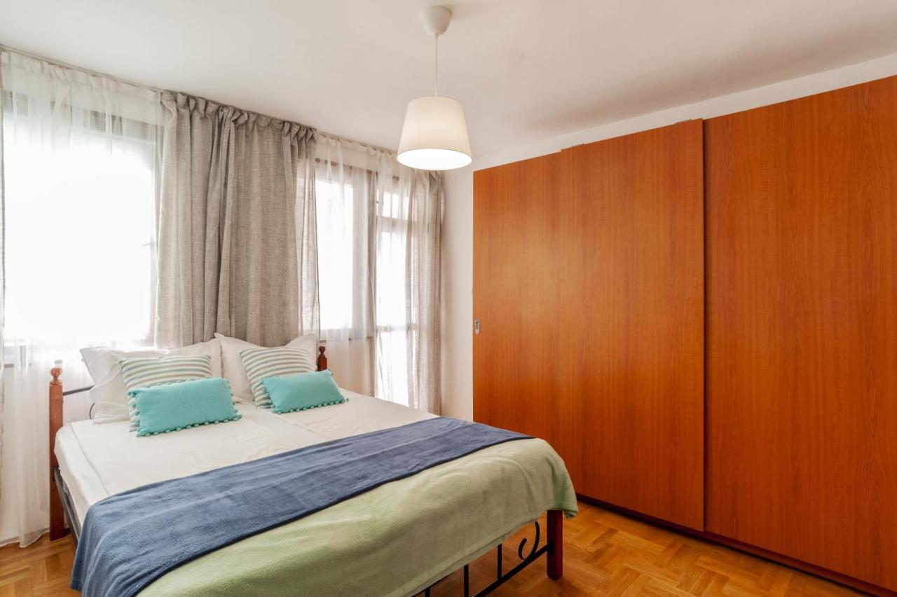 Sea Apartment Colours Burgas Stad Buitenkant foto