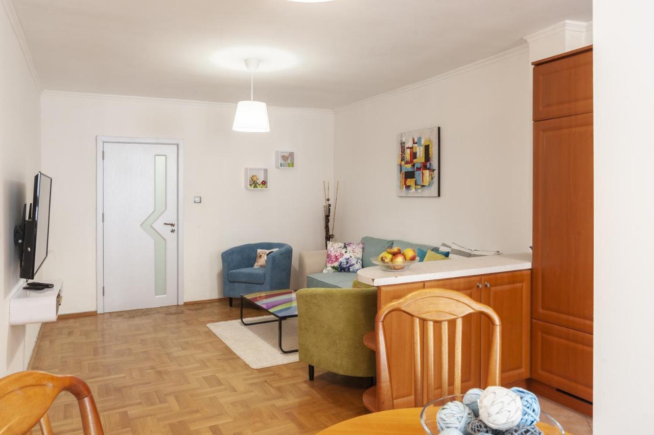 Sea Apartment Colours Burgas Stad Buitenkant foto