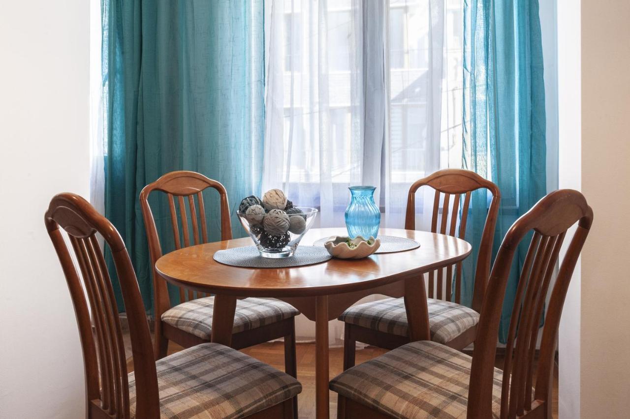 Sea Apartment Colours Burgas Stad Buitenkant foto